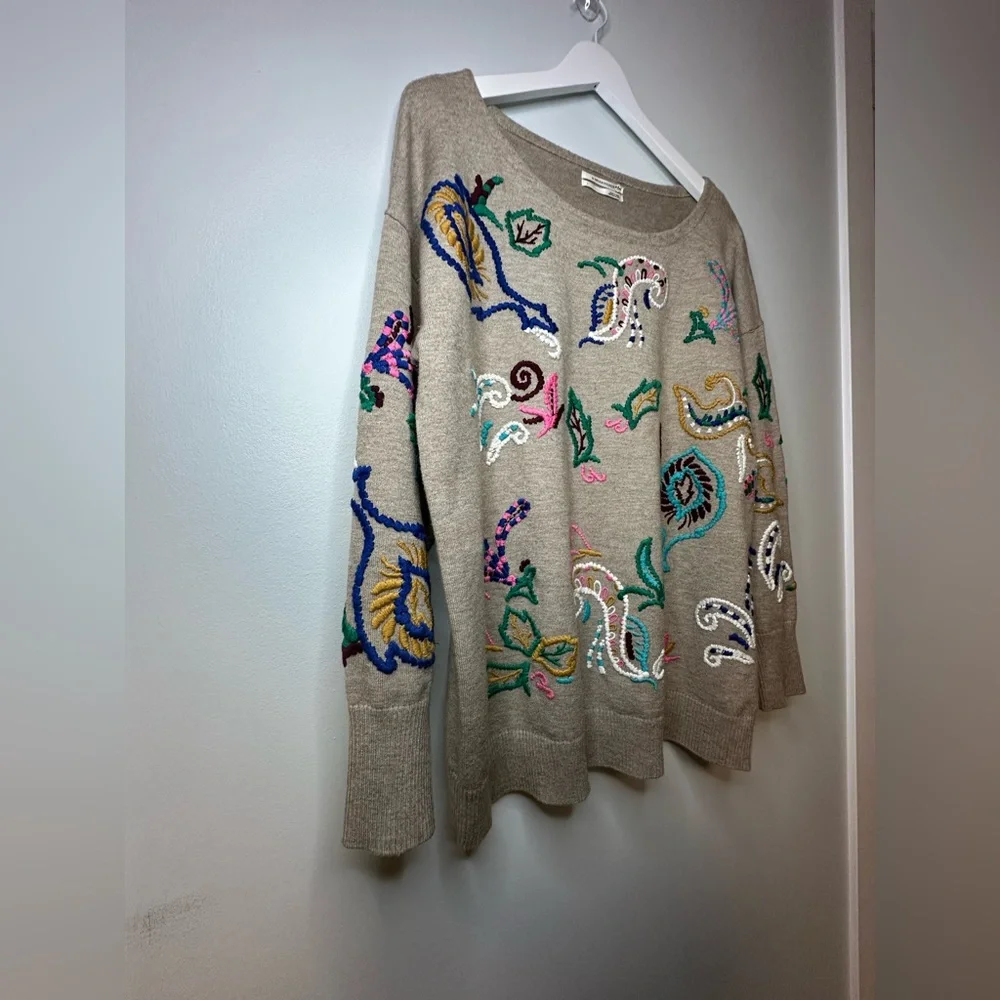 Anthropologie Embroidered Sweater  in Beige Size Large - Picture 13 of 17